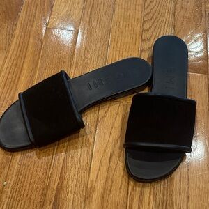 M. Gemi Black Leather Sandals